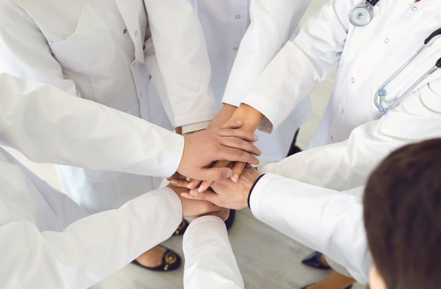 La importancia del trabajo en equipo interdisciplinario en la sanidad